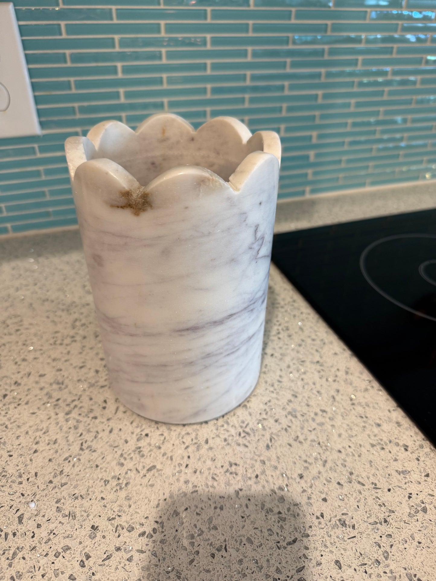White Marble Scalloped Wine & Champagne Bottle Chiller