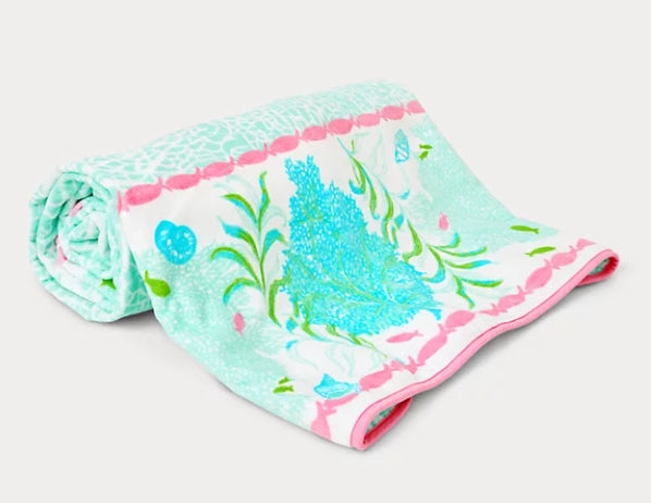 Lilly Pulitzer Mint Condition Fantastical Lounger Beach Towel