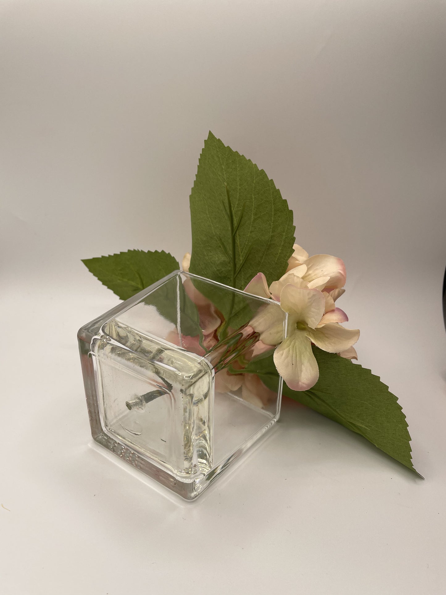 5" Artificial Pink Hydrangea fixed in a Glass Cube