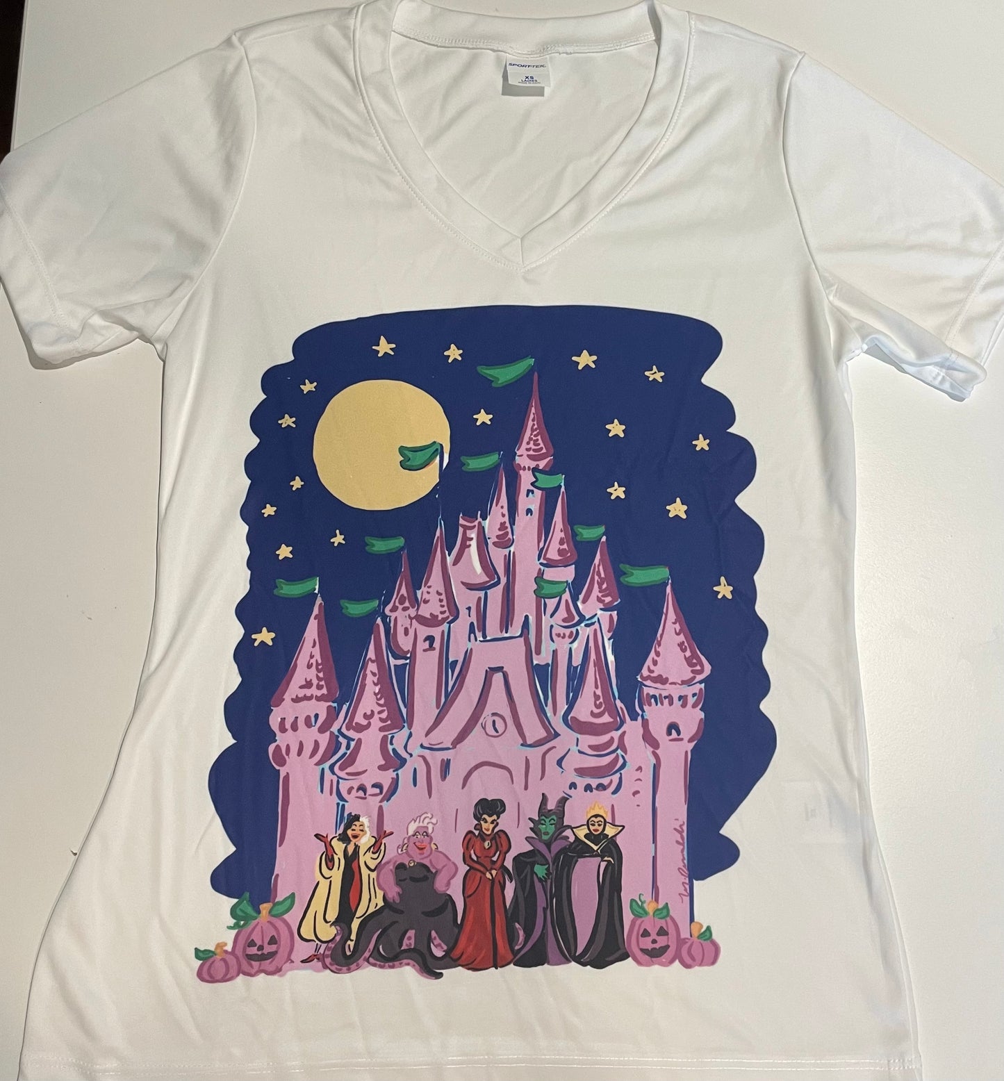 Women's T-shirts: Halloween Castle